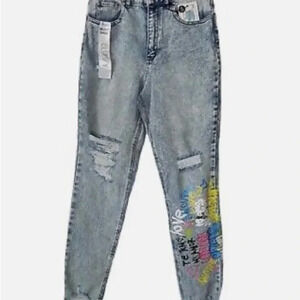 TINSELTOWN Women's size 7 High Rise Mom Jeans Painted Leg Detail Light Wash Blue